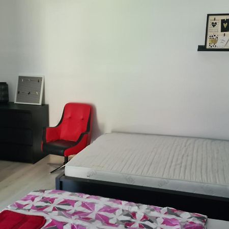 شقة Zorka Apartman كيستاي المظهر الخارجي الصورة